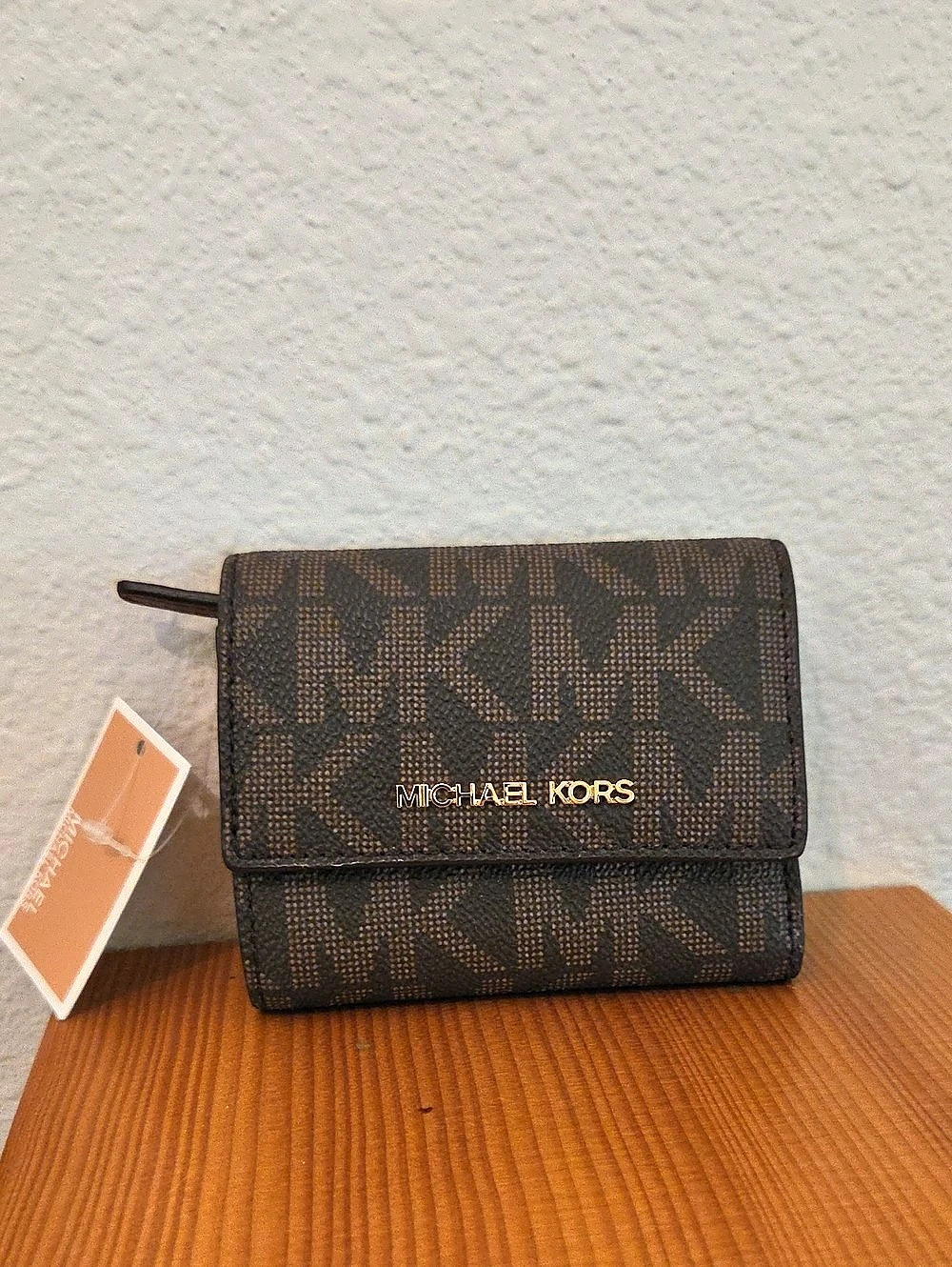 Michael Kors Jet Set Travel Trifold Wallet Brown Luggage